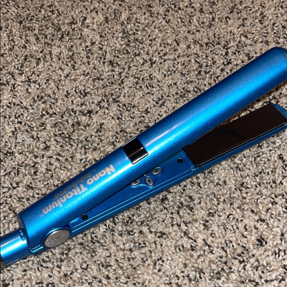 Straightener